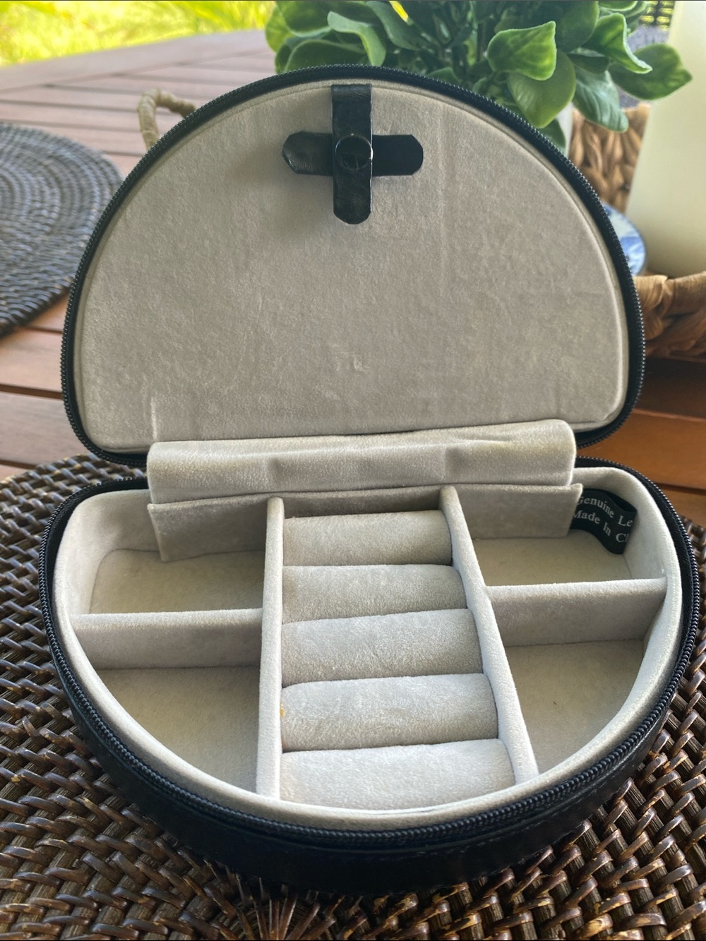 Brookstone Black Leather Travel Jewelry Case with Mirror
